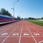 As melhores maneiras de encontrar uma pista de corrida perto de você e um treino para iniciantes para experimentar